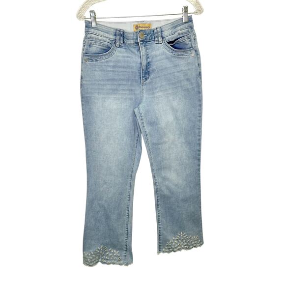 Democracy with Ab Technology Light Wash Cropped Scalloped Embroidered Hem Jeans - Picture 1 of 7
